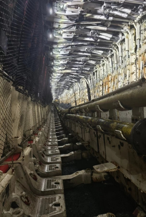 山西首套8.8米超大采高智能綜采工作面聯(lián)合試運(yùn)轉(zhuǎn)成功