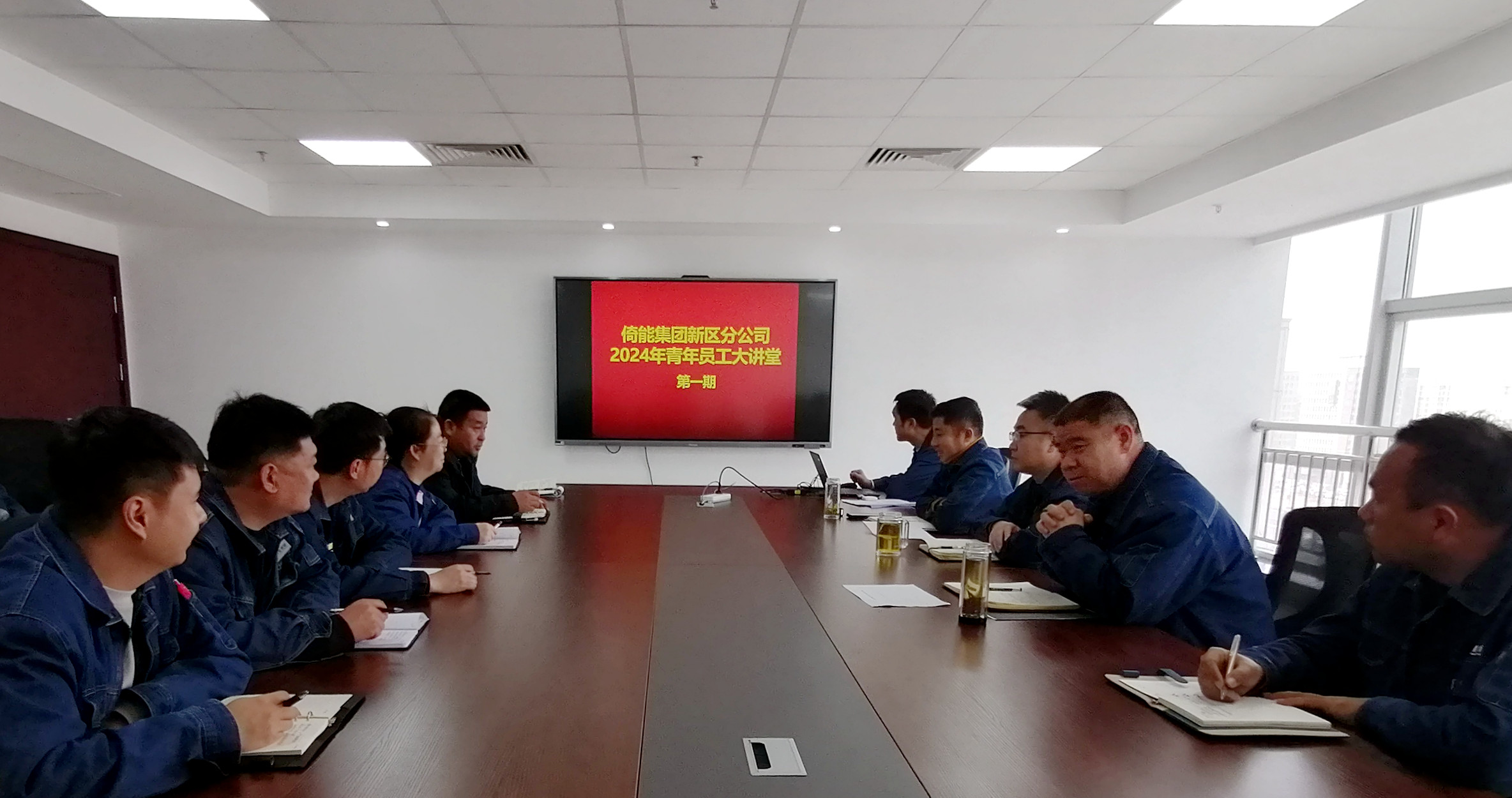 拍攝者：<span id=